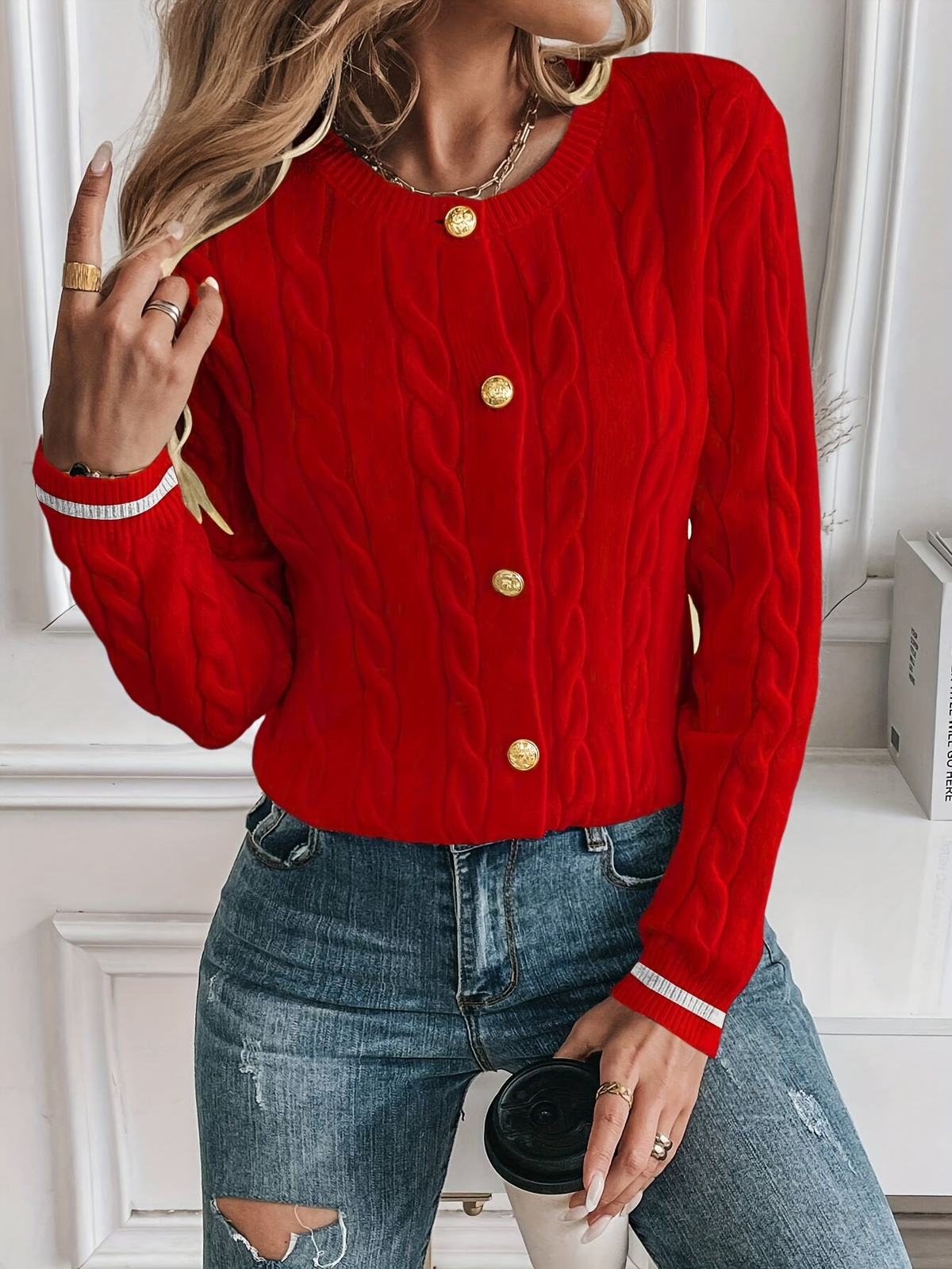 Cardigan Corto Donna a Trecce con Bottoni Dorati – Rosso