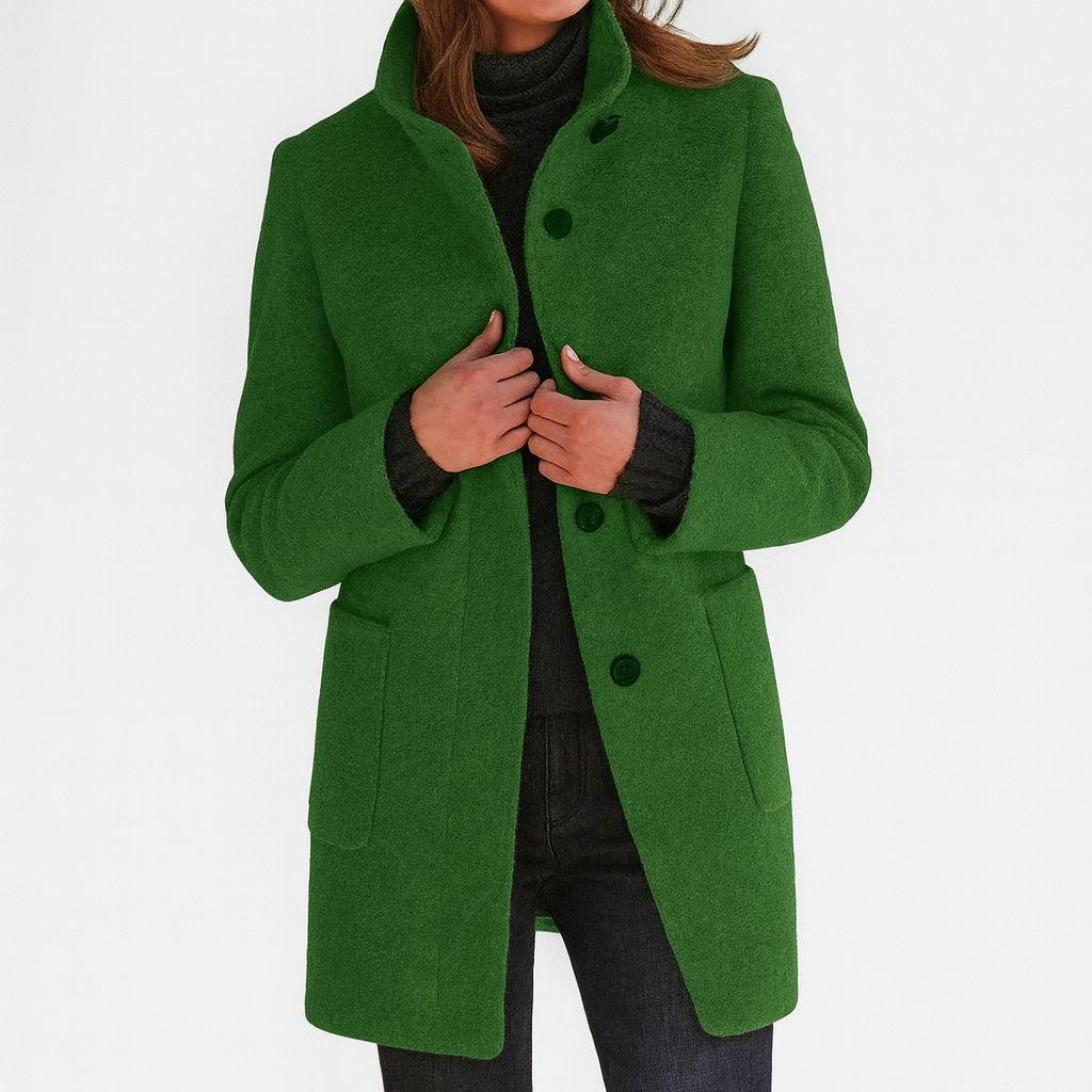 Tailored winter coat in green