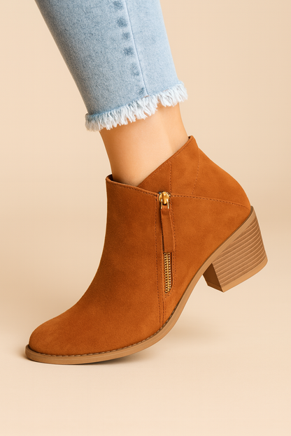Stivaletti donna con tacco e zip laterale