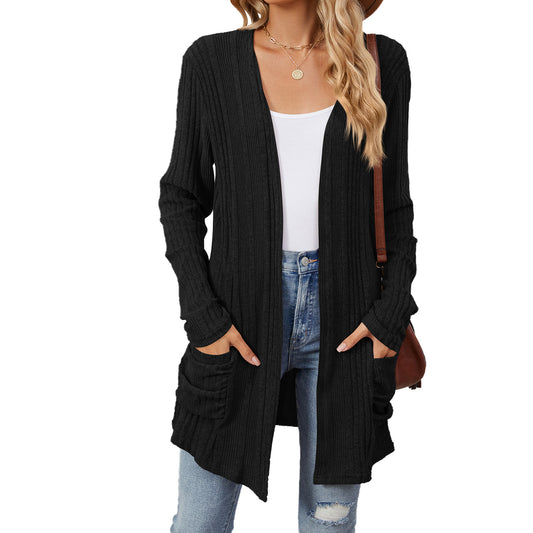 Ribbed pocket cardigan in black