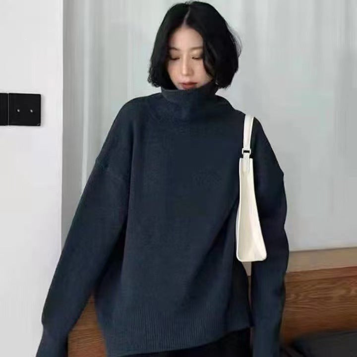 Turtleneck pullover sweater in navy