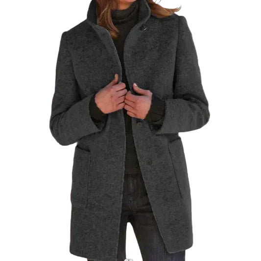 Tailored winter coat in black