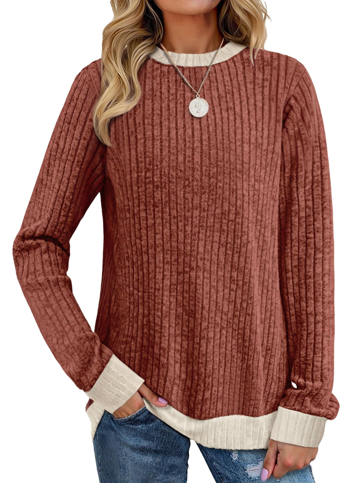Crewneck pullover sweater in caramel