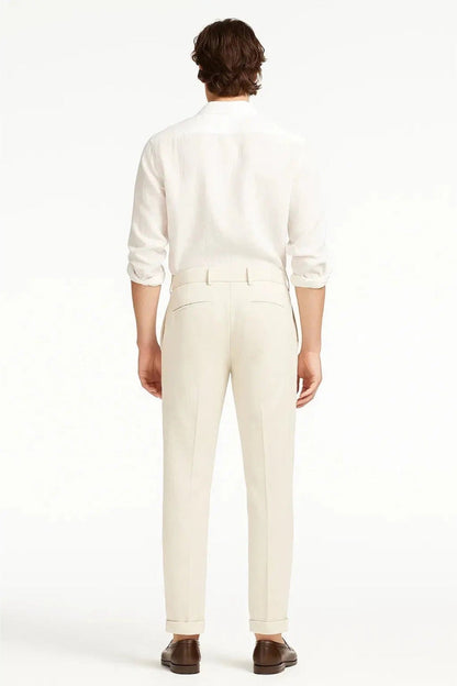 Pantaloni uomo con pince linea affusolata