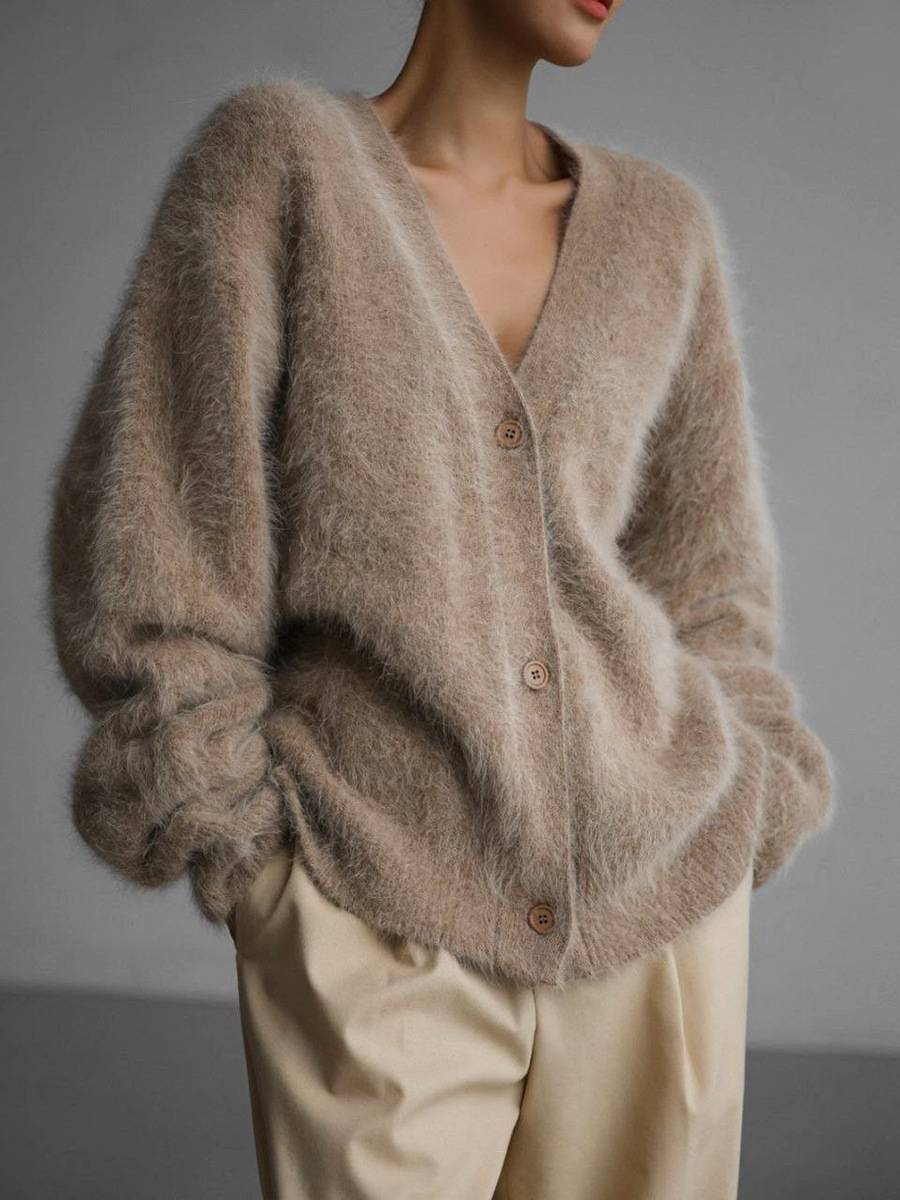 Etta cardigan front
